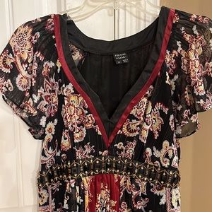 Nicole Miller Holiday or Cocktail dress, size 4, midi length